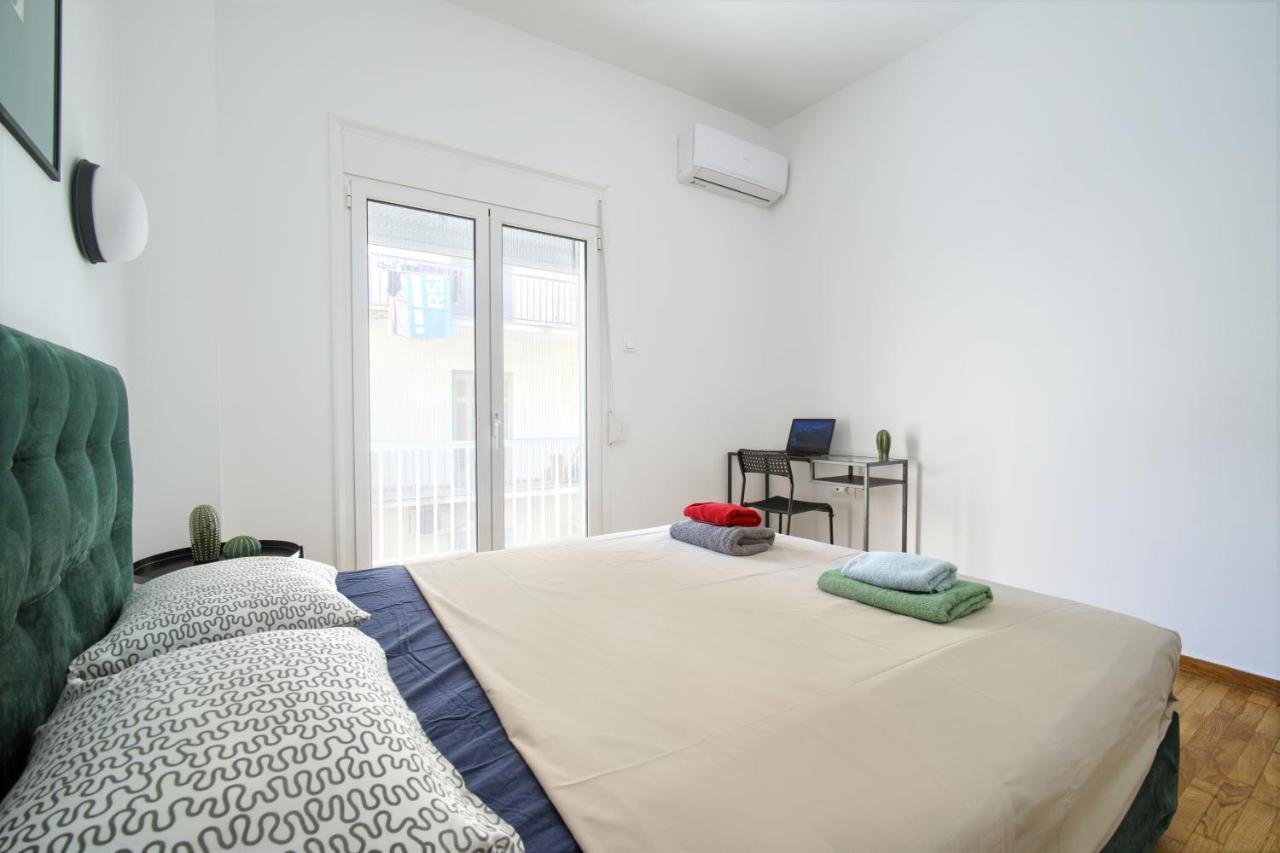 Majestic Flat With Huge Terrace In The City Center Aten Exteriör bild