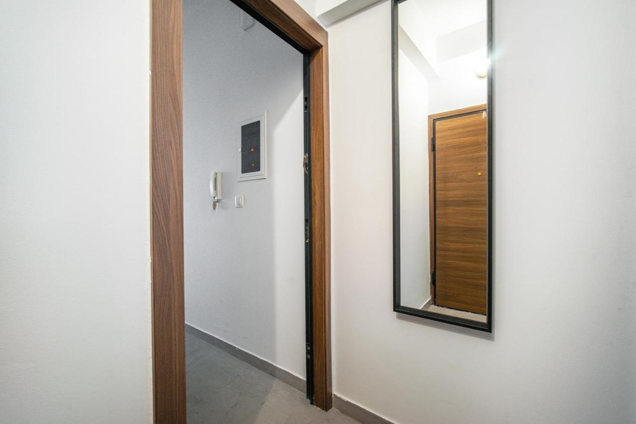 Majestic Flat With Huge Terrace In The City Center Aten Exteriör bild